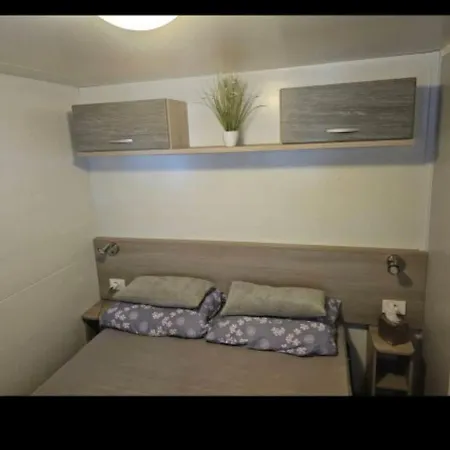 Campsite Mobile Borna, *